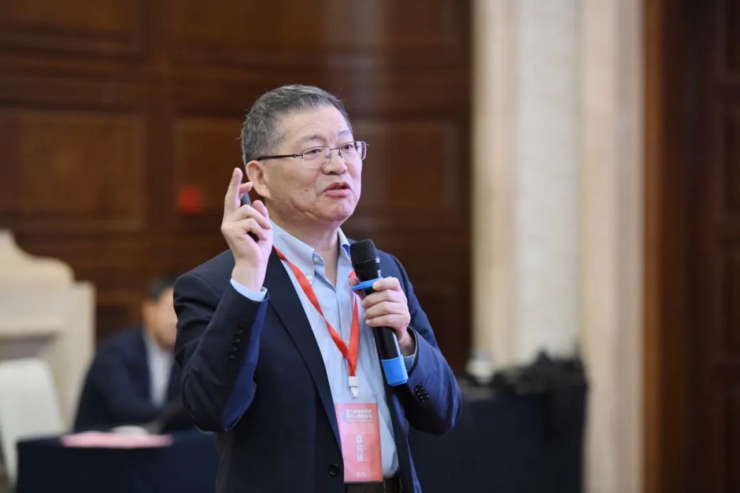 马大为院士作专题学术报告.jpg